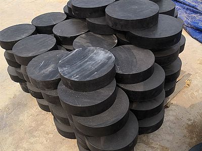青白江板式橡胶支座由若干层橡胶片与薄钢板经加压硫化